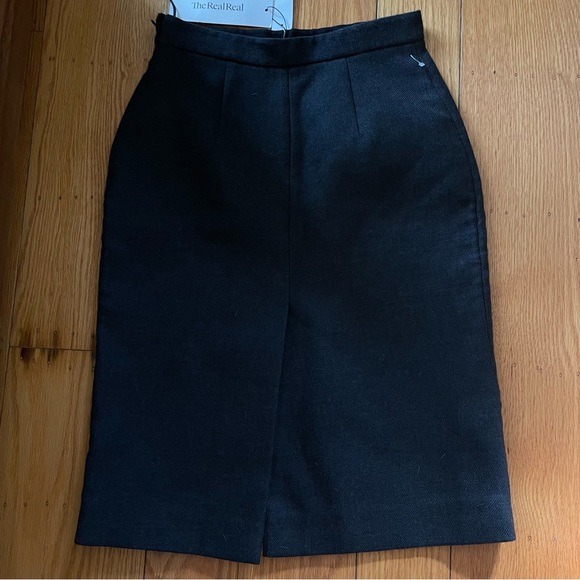 EUC Prada Wool Pencil Skirt Midi Skirt Size 40 - Picture 3 of 5